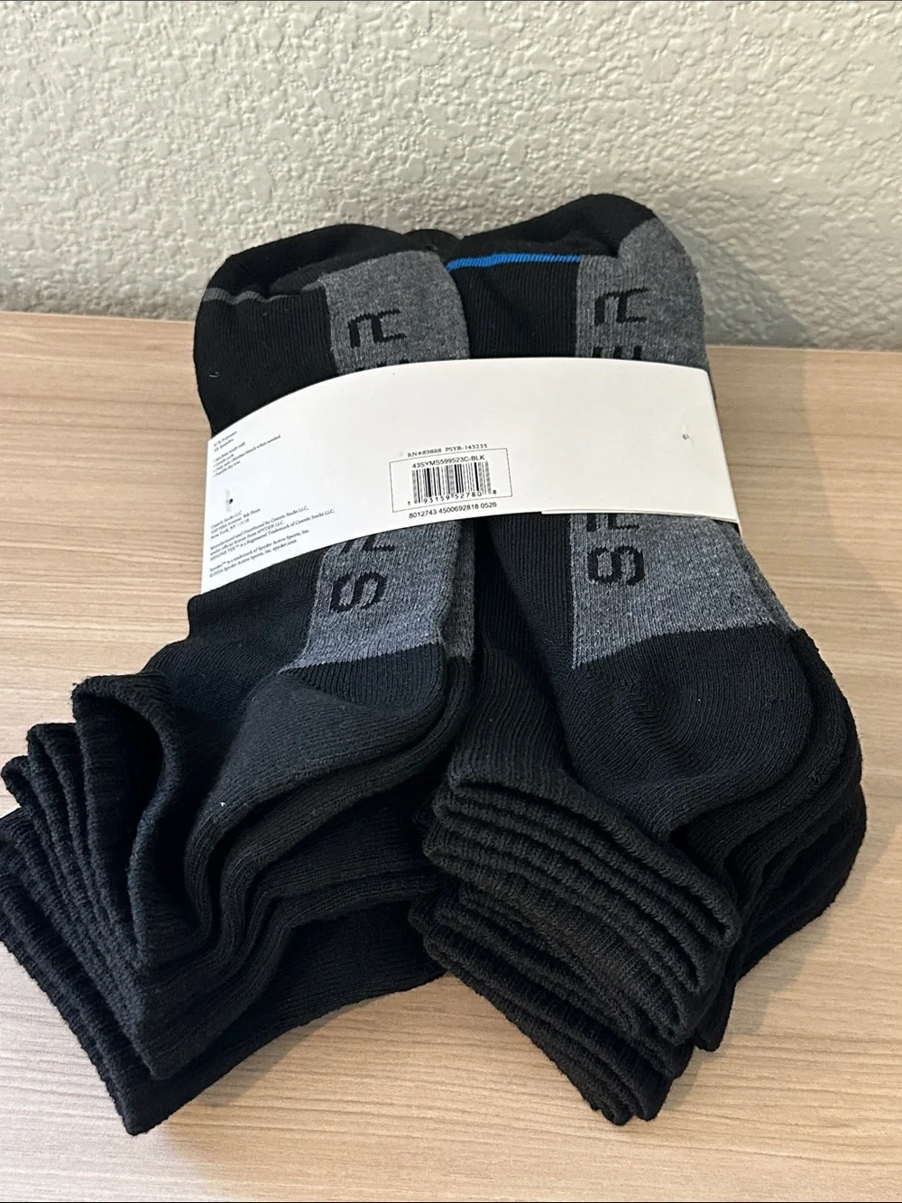 Spyder Black and Gray Men's Athletic Quarter Sock 10-Pack